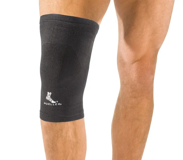 Mueller Elastisk Knestøtte Large 40-45 cm 